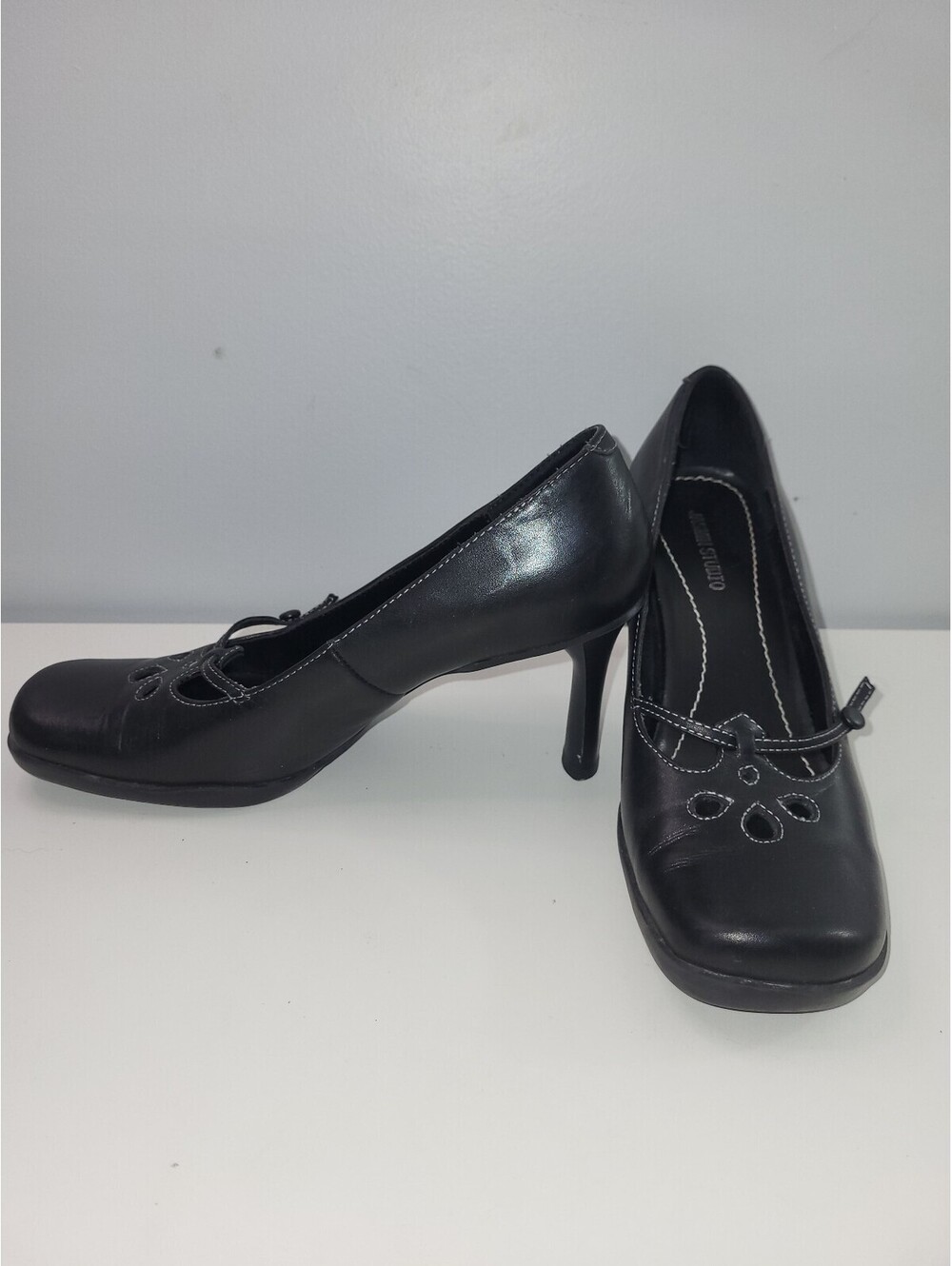 Jasmin Studio Black Leather Heels Size 8M Mary Jane Y2K Cutout Retro